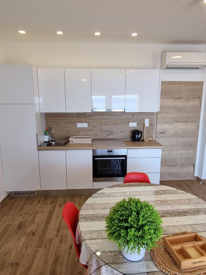 Apartments Sky Brela Luaran gambar