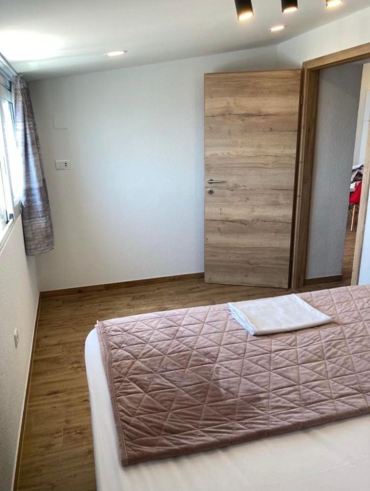 Apartments Sky Brela Luaran gambar